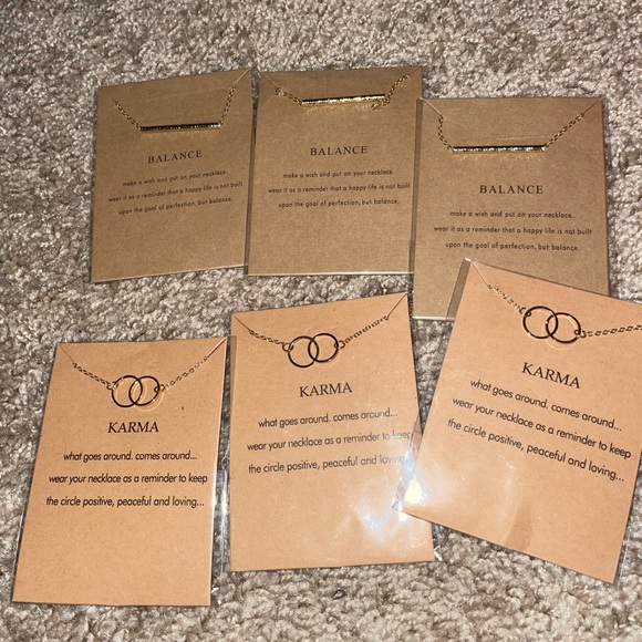 Lot of 6 necklaces - Picture 2 of 2